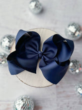 Load image into Gallery viewer, 5.5" Oversize Grosgrain Hair Bows (Multiple Colors)
